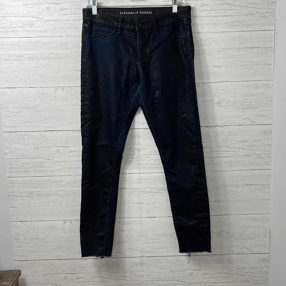 ARTICLES OF SOCIETY SARAH JEANS
